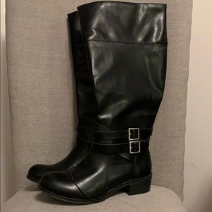 Wide calf black boots size 7